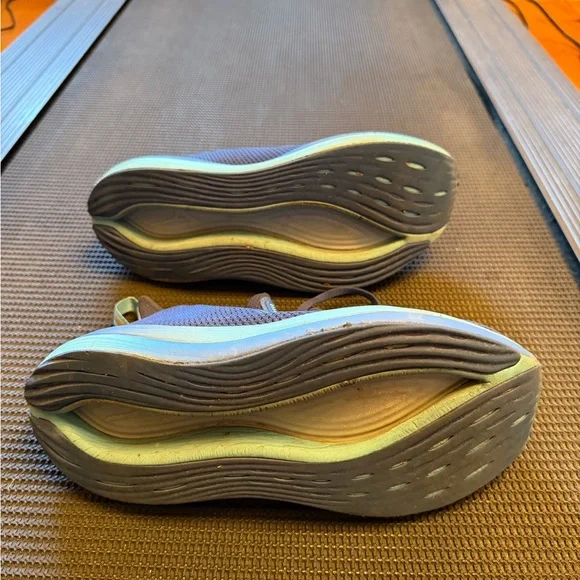 Mizuno Neo Vista - Picture 2 of 3